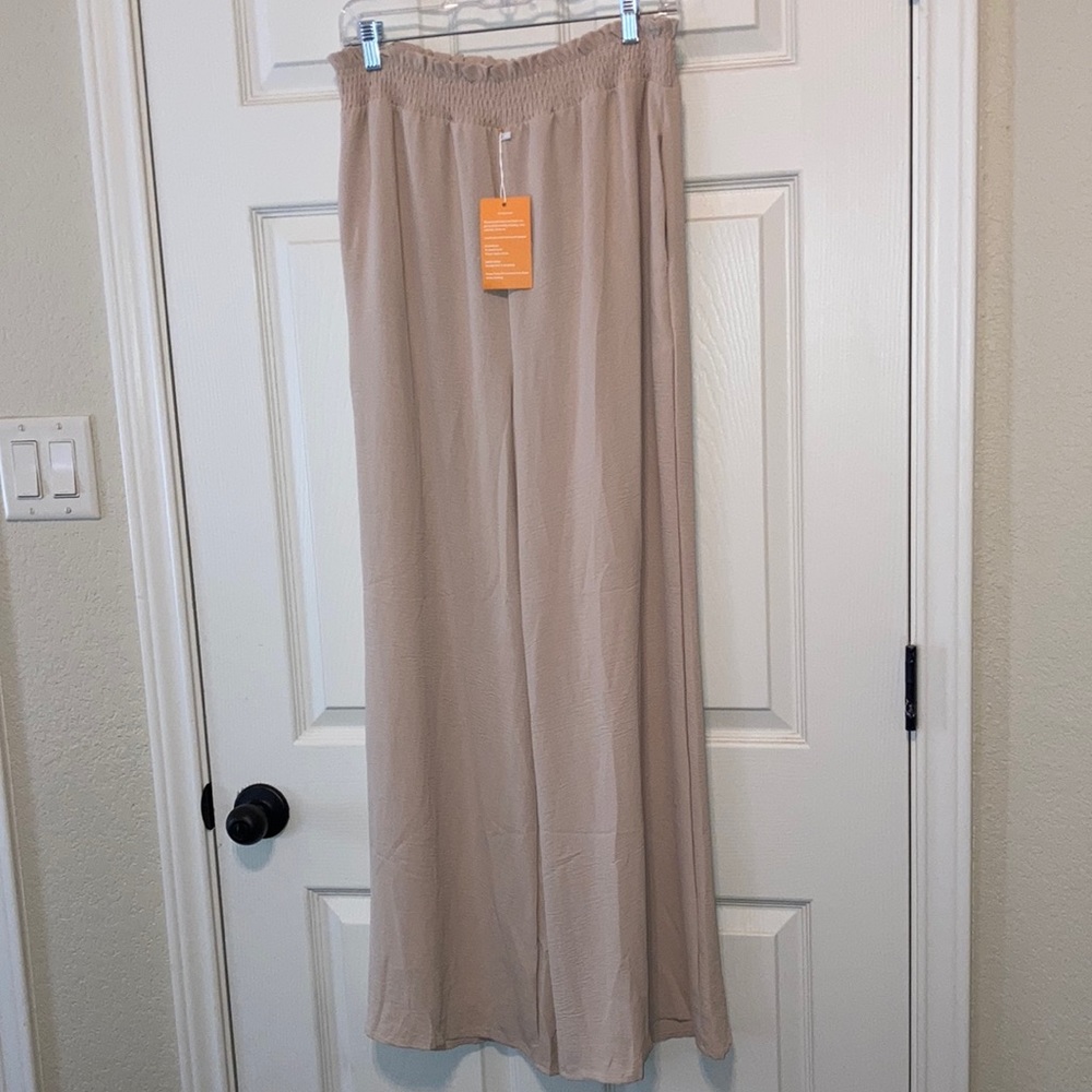 Flowy/lightweight beige dress pants